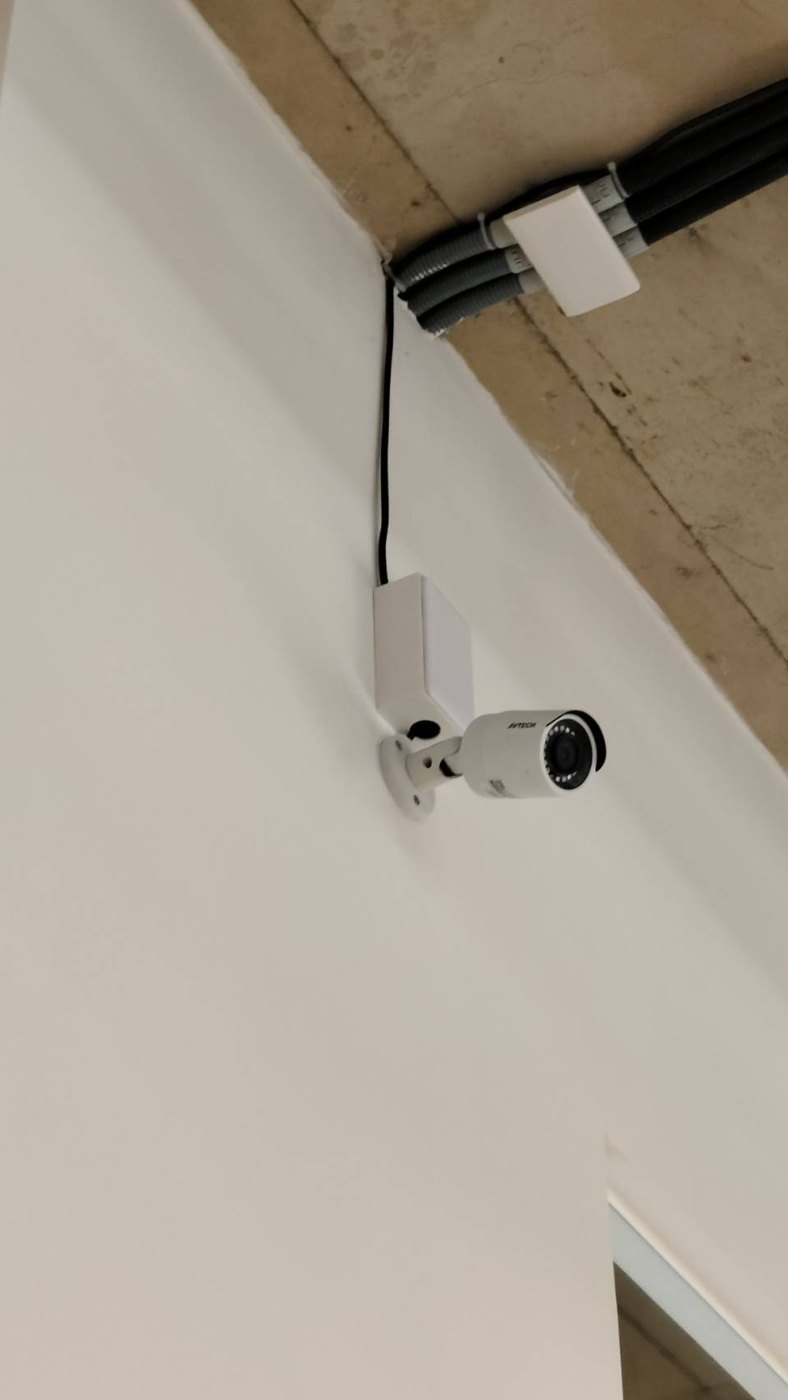 商辦|數位 IP 監控,施工實照 1